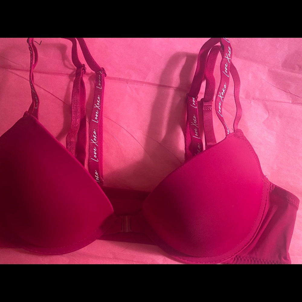 Brand New XOXO push up bra size:34B